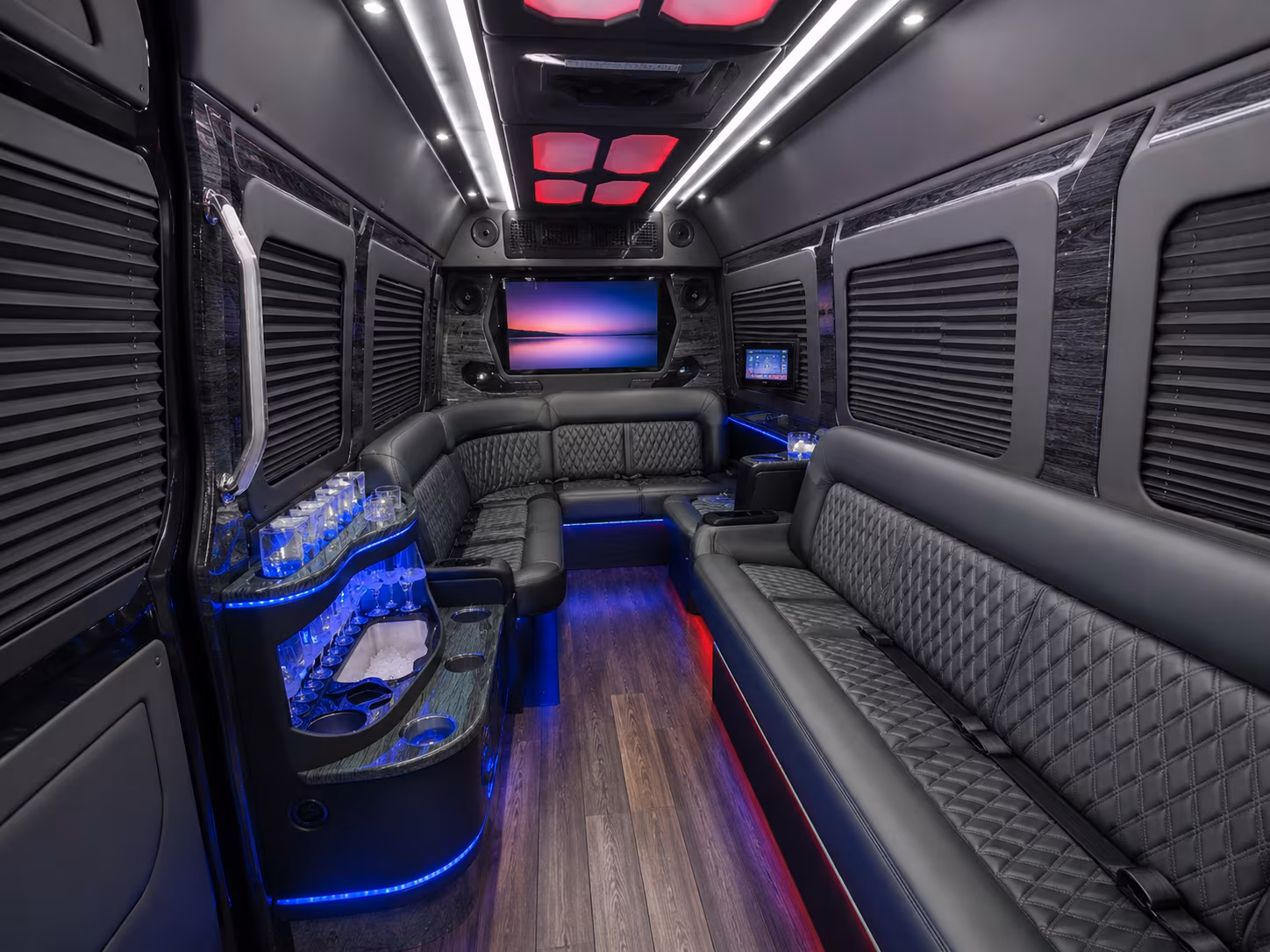 pearland 15 passenger party bus