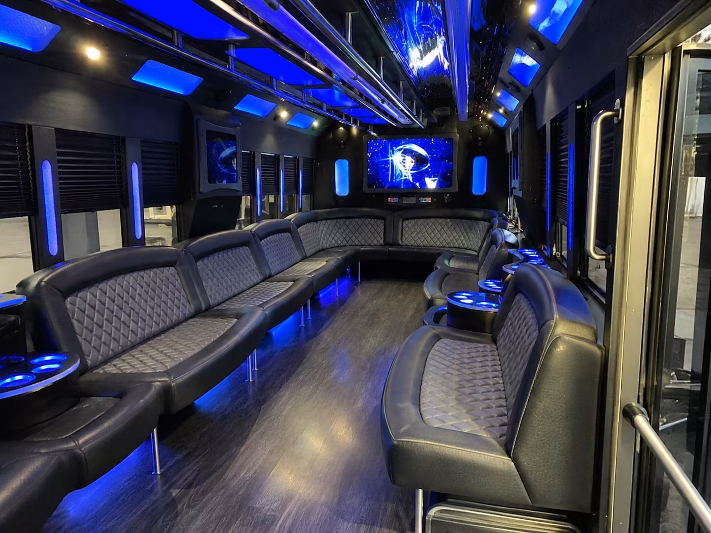 pearland 28 passenger party bus interior